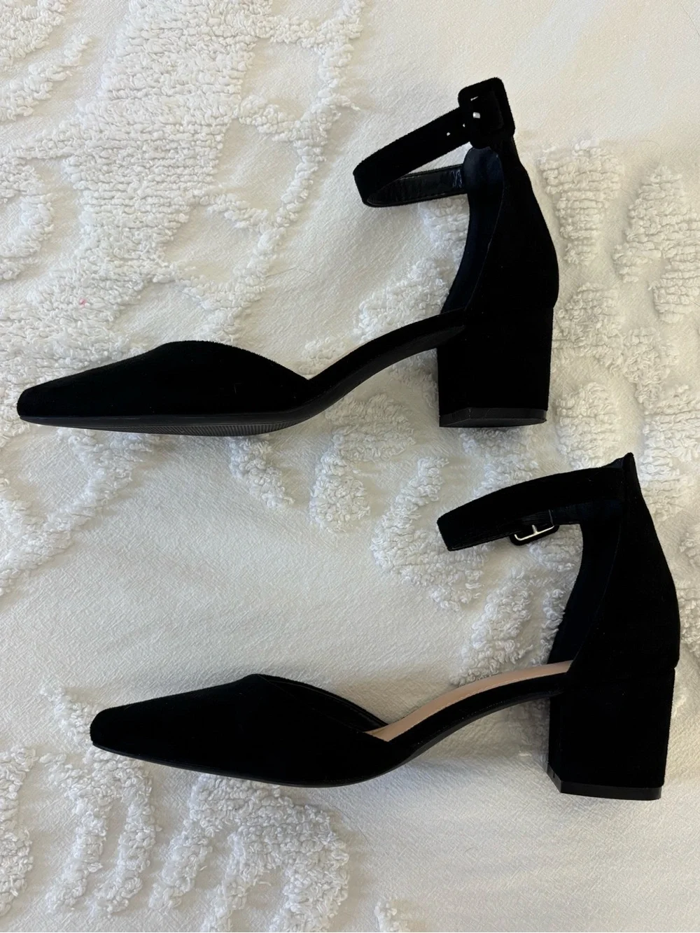 Classic Black Faux Suede Pointed Toe D'Orsay Block Heel Ankle Strap Pumps sz 8.5
